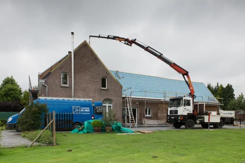 Dakrenovatie Onze-Lieve-Vrouw-Waver, Heiken